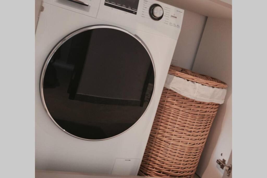 Sliema, Stylish 2 Bedroom Apartment With Parking Esterno foto